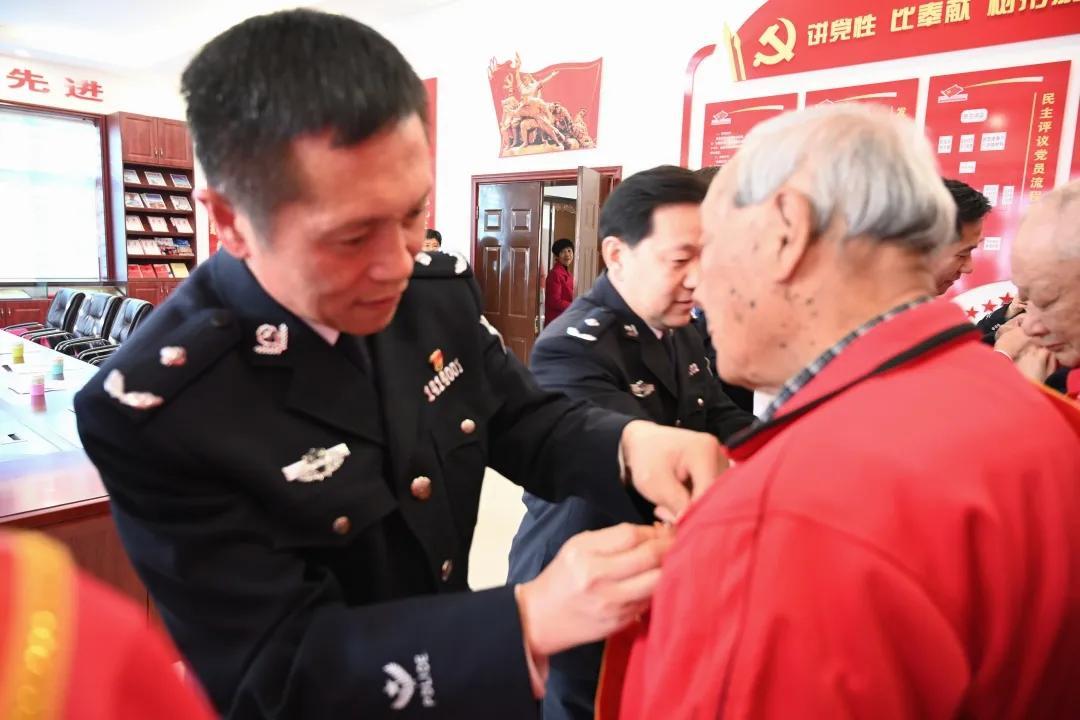 阳泉市致敬领导与市民的美好篇章